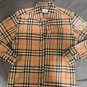Burberry Men Dress shirt XS